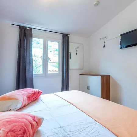 Apartment Jesenice With Sea View III Jesenice (Split-Dalmatia)