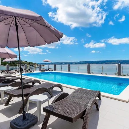 With Sea View Iii * Jesenice (Split-Dalmatia)